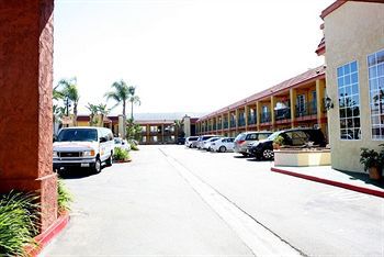 Express Maingate Hotel
